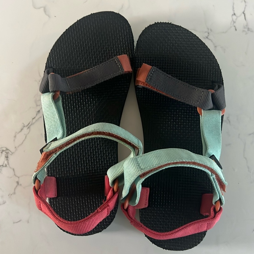 Teva water shows sandals multicolor straps blue pink grey size 3